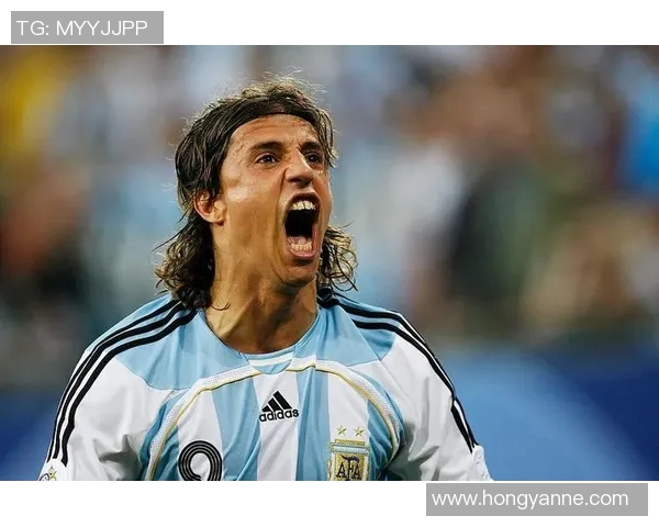 二十年间最受欢迎的足球明星盘点与影响力分析